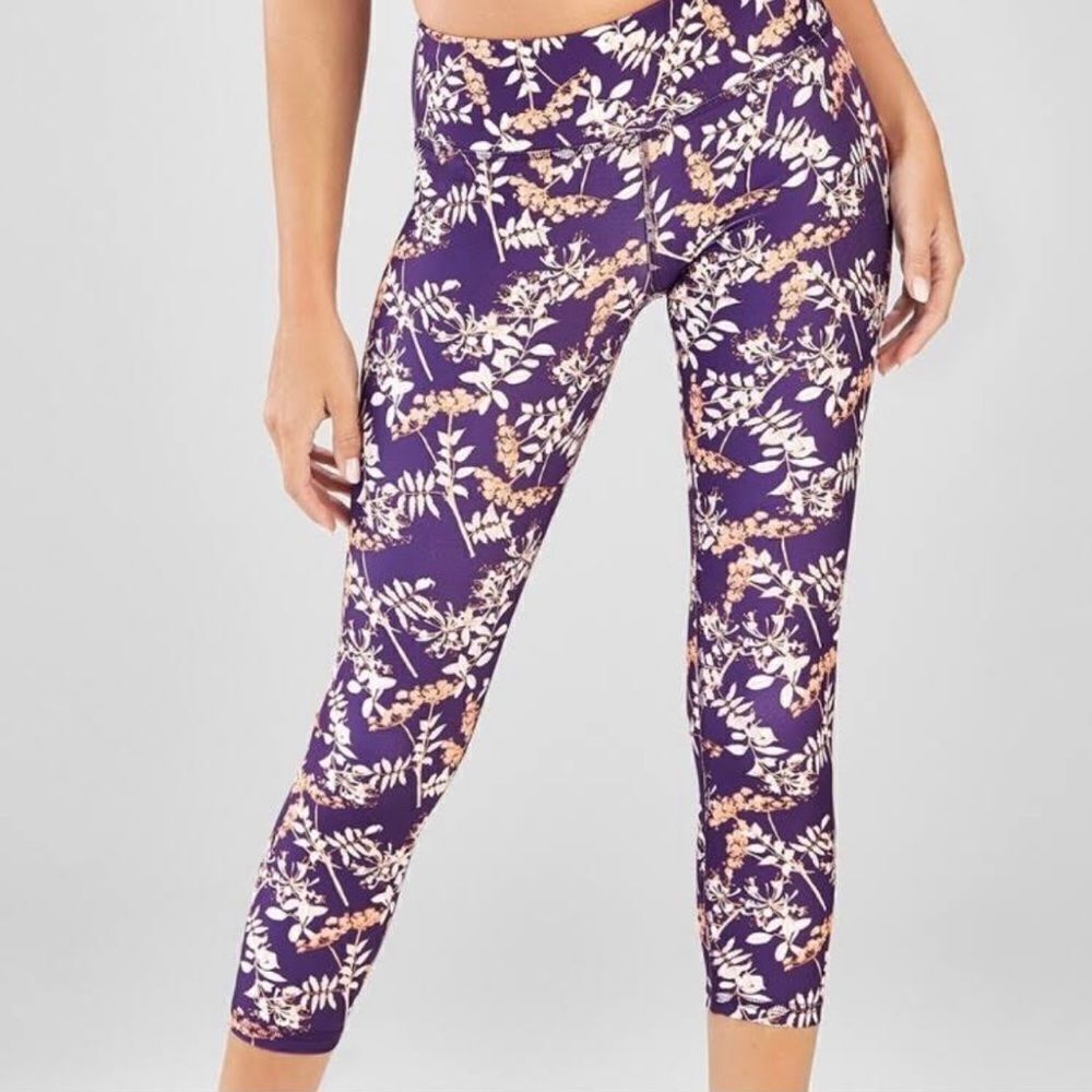 Fabletics Power Hold Purple Floral Leaf Cropped Leggings